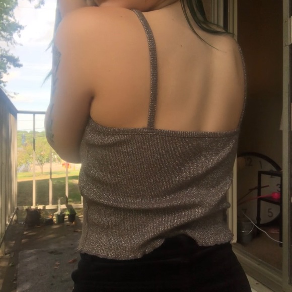Metallic silver crop tank top - Picture 2 of 2